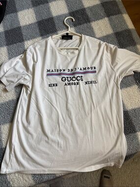 Gucci White 'Maison De L'Amour' Logo Tee with Red & Blue Stripe
